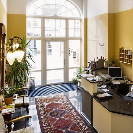 Hotel Garni Am Markt - Businesshotel - Fruehstuecksbuffet - Fahrradabstellplatz - Hunde Willkommen Neustadt bei Coburg Luaran gambar