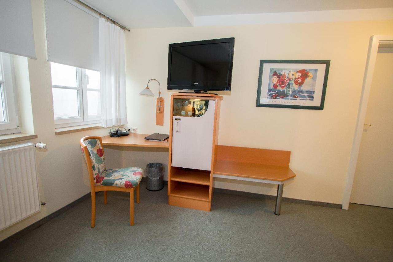 Hotel Garni Am Markt - Businesshotel - Fruehstuecksbuffet - Fahrradabstellplatz - Hunde Willkommen Neustadt bei Coburg Luaran gambar